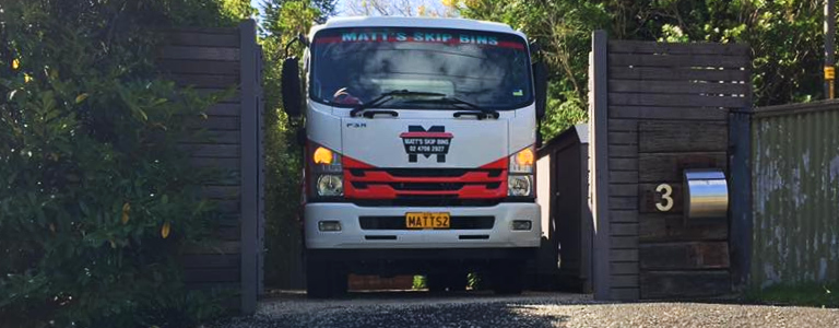 Skip bin delivery in Leura