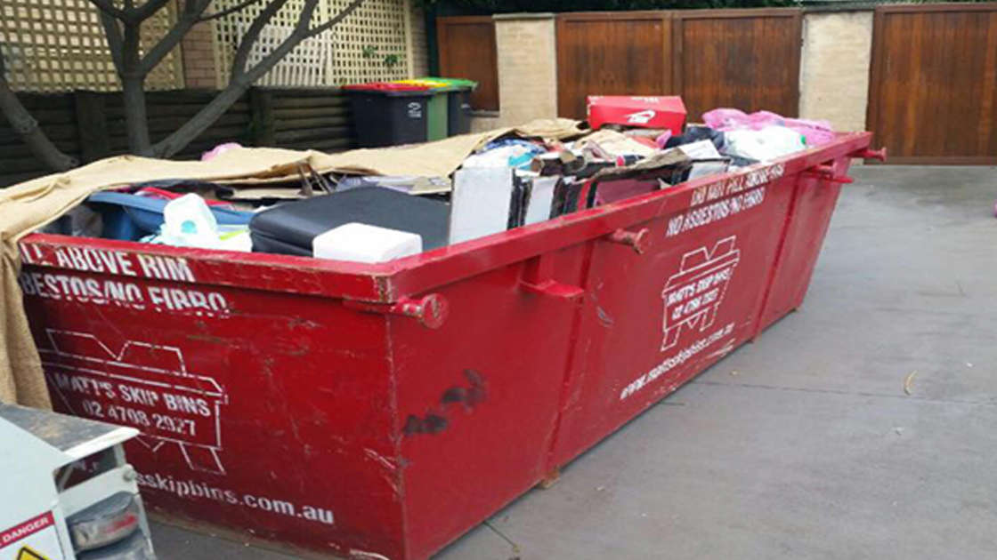 Rubbish removal vs skip bin hire