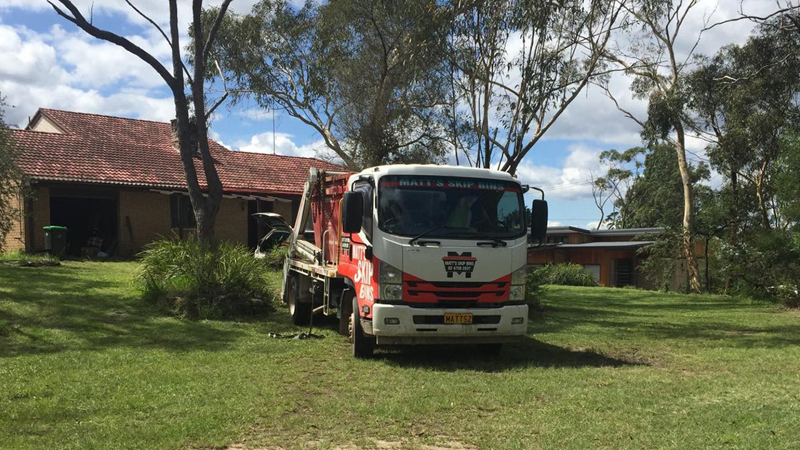 Skip bins and natural disasters (prepare for bushfire, clean up for flood)