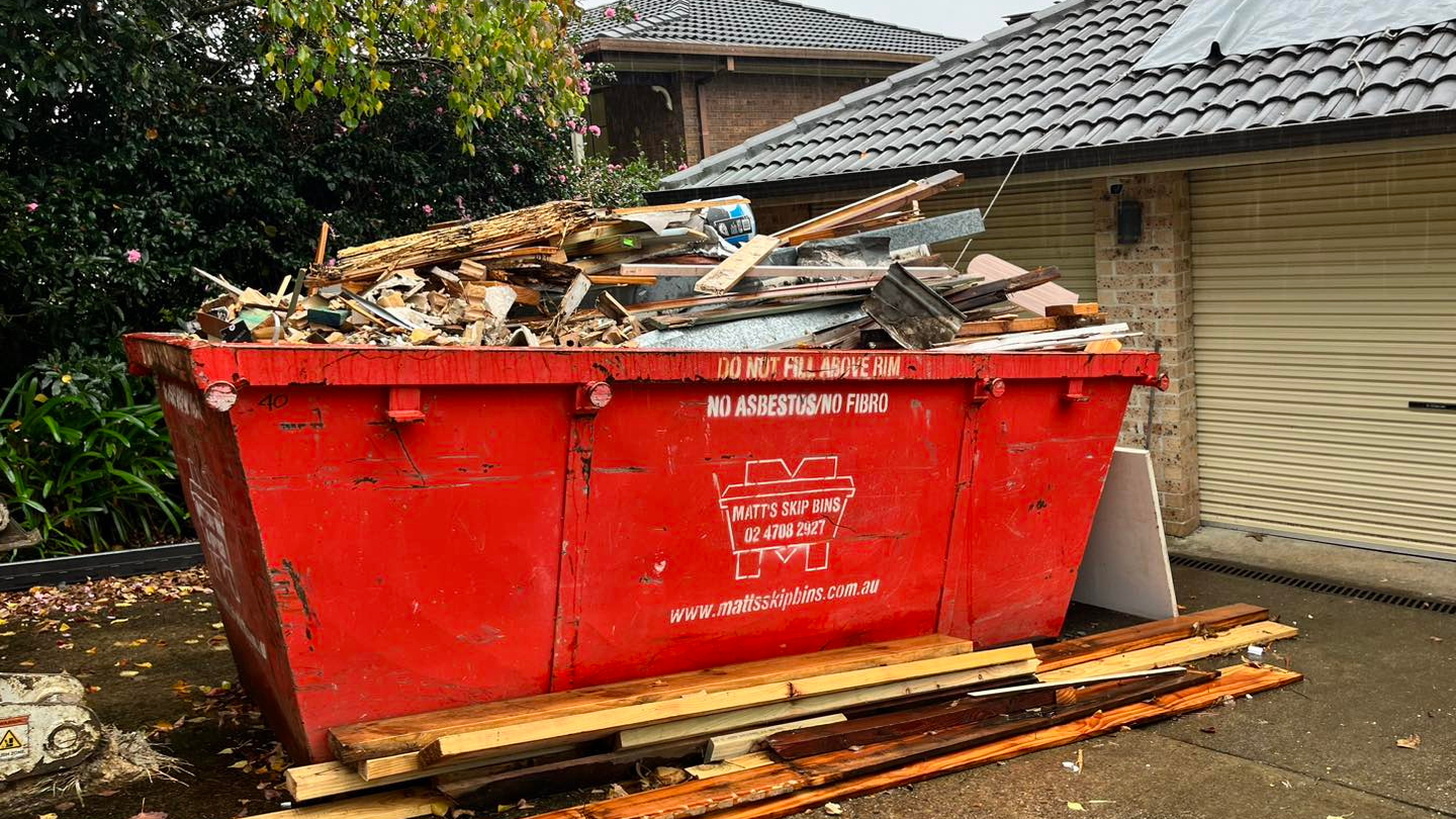 Why it is important to not fill over the skip bin rim