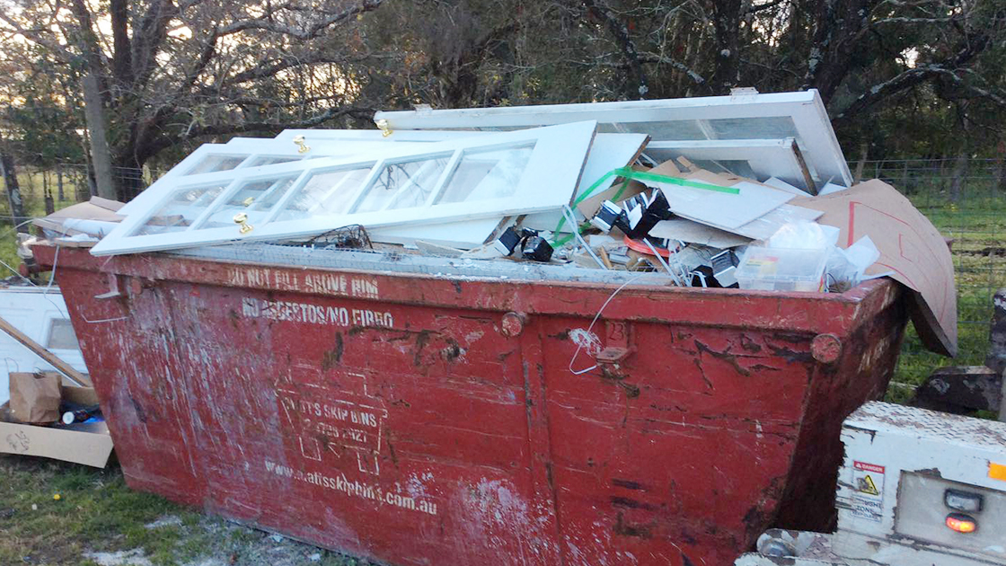 Defining skip bin waste types: mixed building waste
